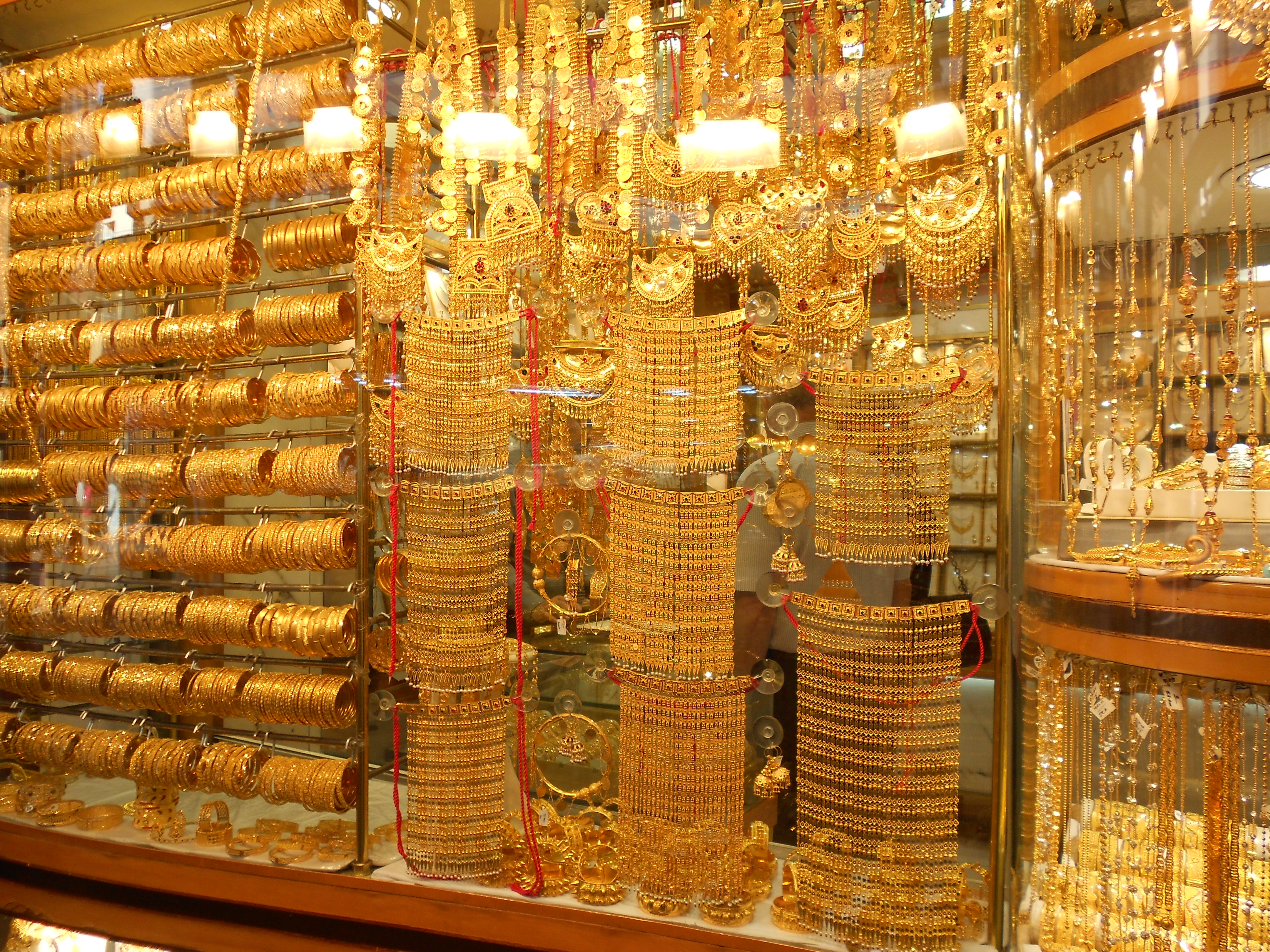 Дубай golden. Дубай Молл Gold Souq. Дубай Молл золотой базар. 3. Рынок Gold Souk. ОАЭ, Gold Souk, Deira,Dubai.
